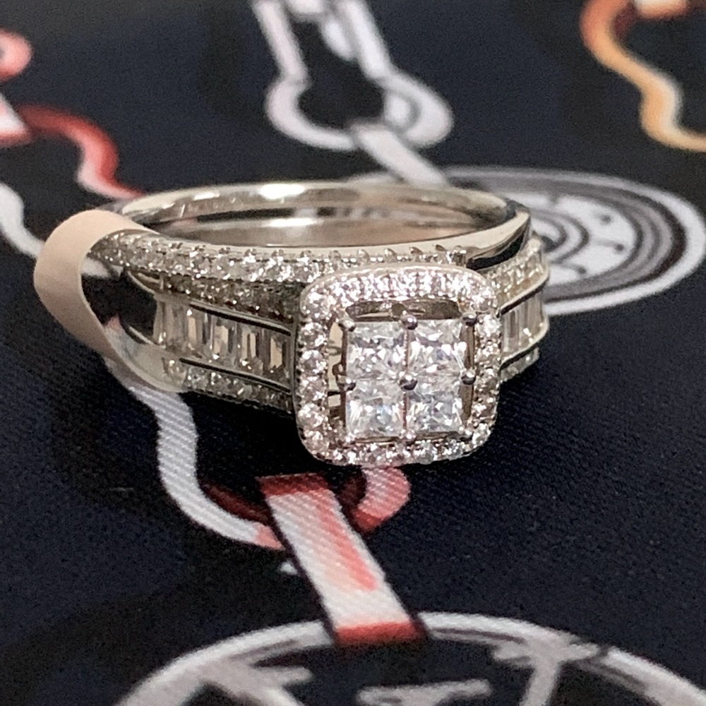 🛍️NEW🛍️WEDDING BAND SET IN STERLING SILVER (NFT)